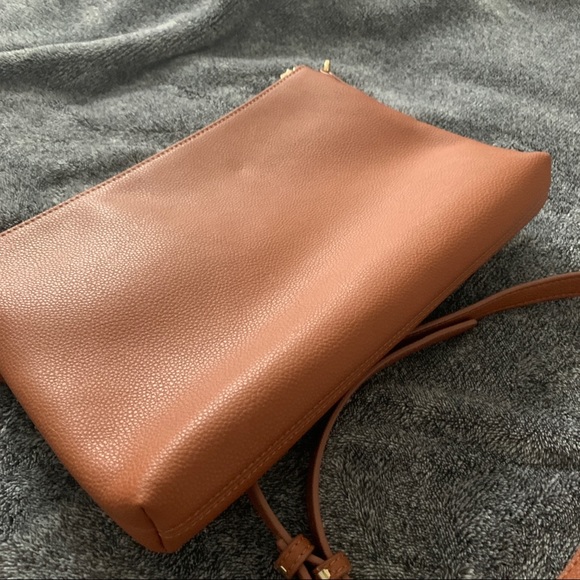 SOLD - ELKIE The Aberdeen – Saddle Diaper Bag - Picture 11 of 11